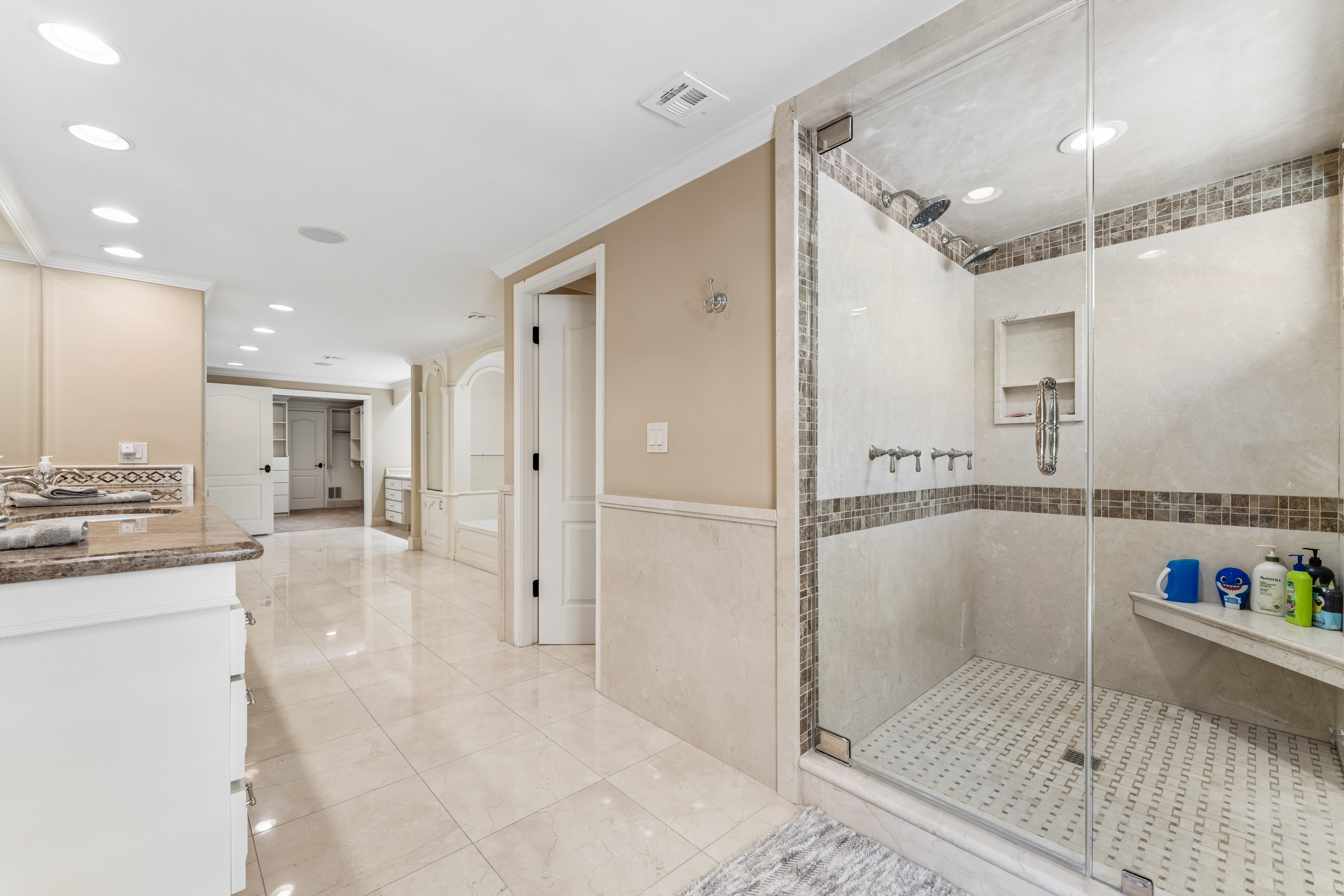 Second floor bath with walk-in shower